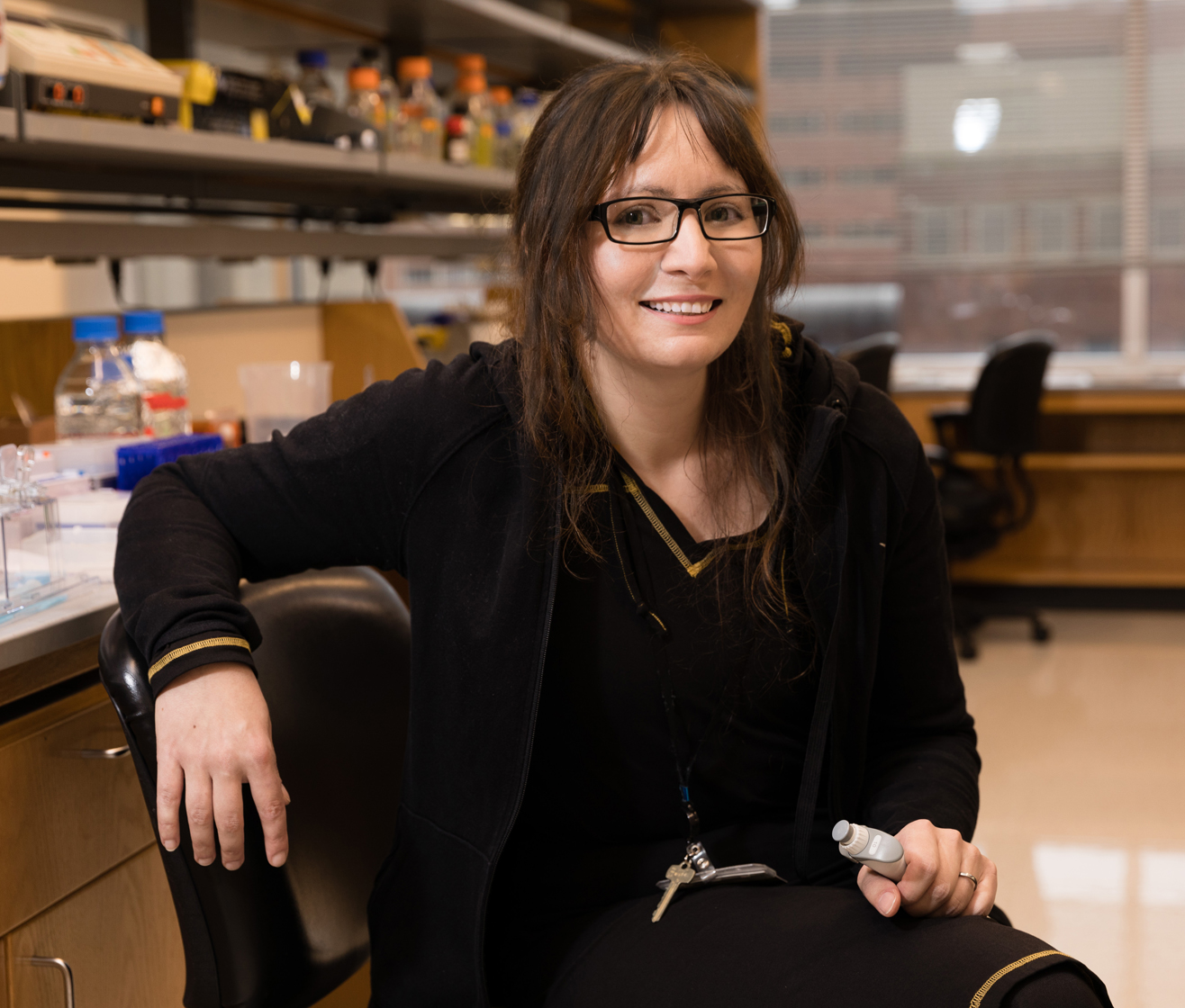 Kate Adamala Kate is a biochemist building synthetic cells. Her research aims at understanding chemical principles of biology, using artificial cells to create new tools for bioengineering, drug development, and basic research.